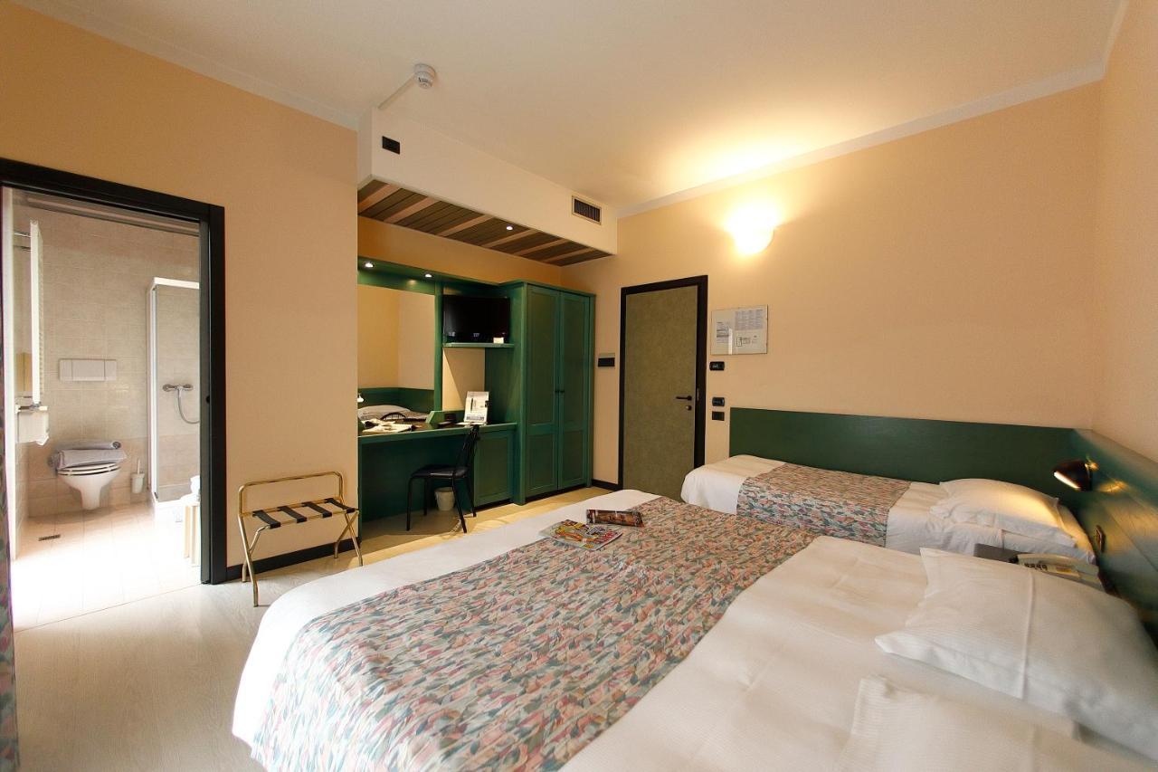 Hotel Eden Valeggio sul Mincio Esterno foto