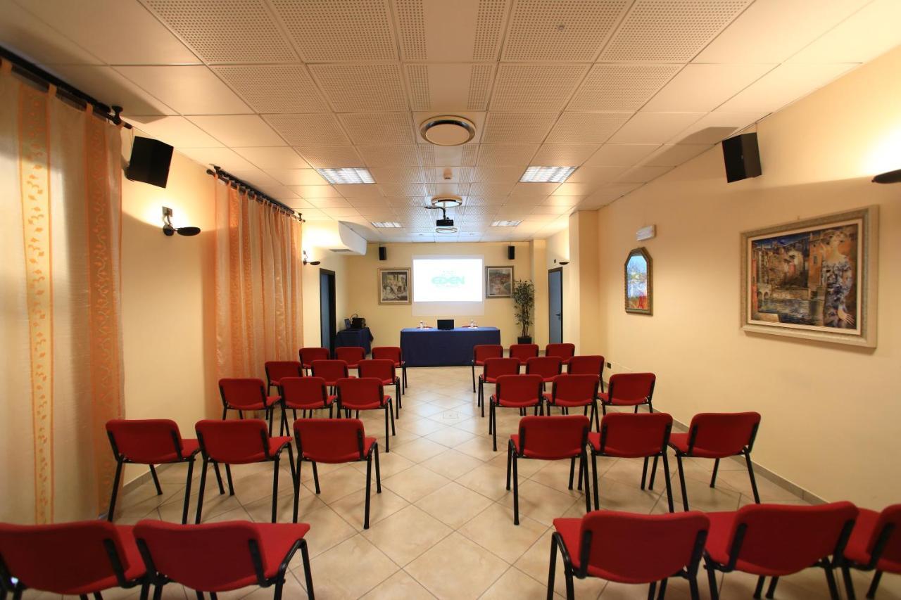 Hotel Eden Valeggio sul Mincio Esterno foto