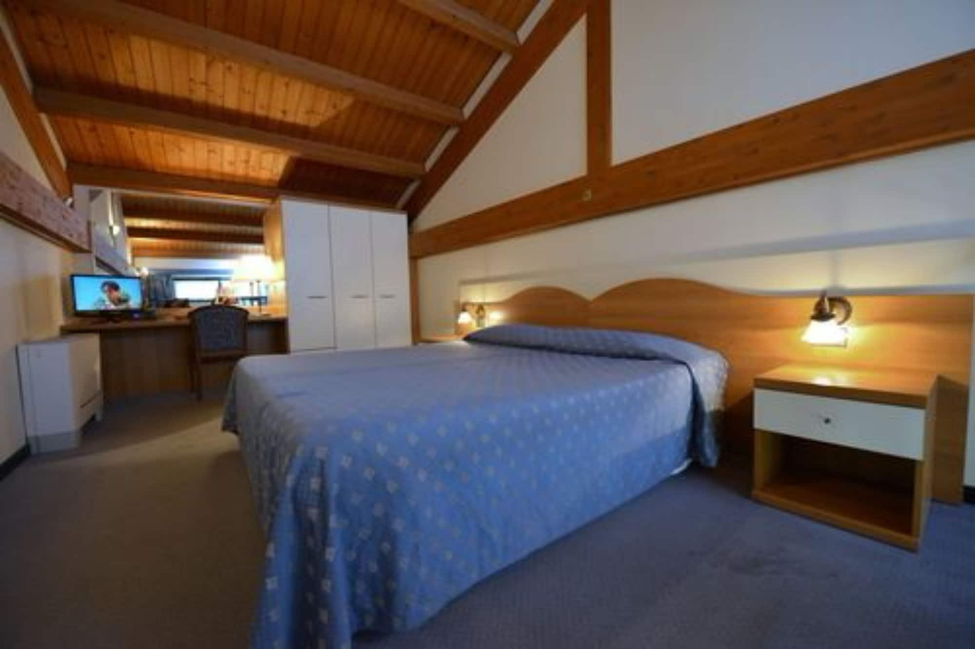 Hotel Eden Valeggio sul Mincio Esterno foto
