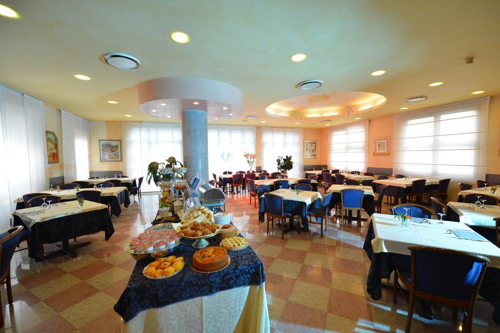 Hotel Eden Valeggio sul Mincio Esterno foto