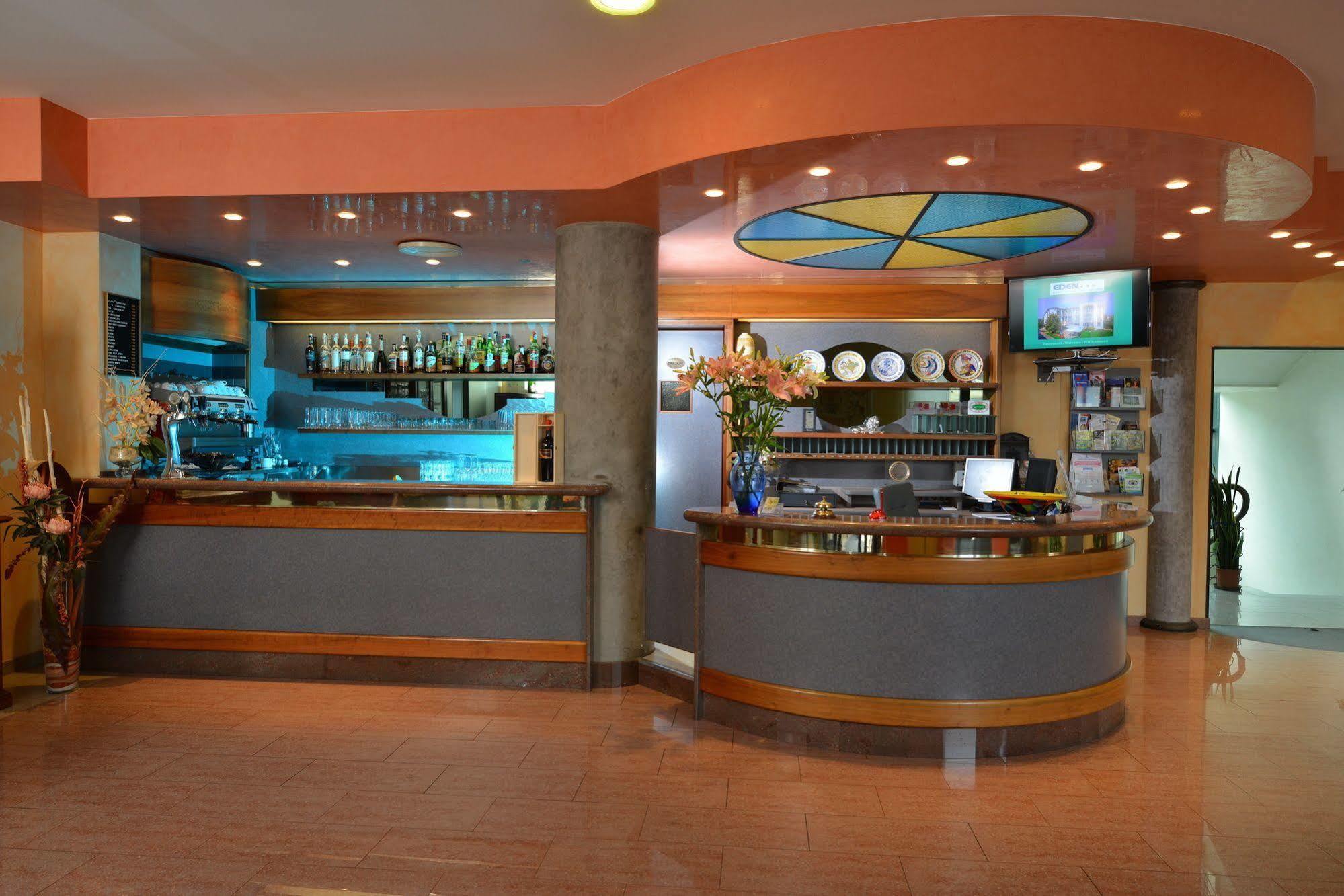 Hotel Eden Valeggio sul Mincio Esterno foto