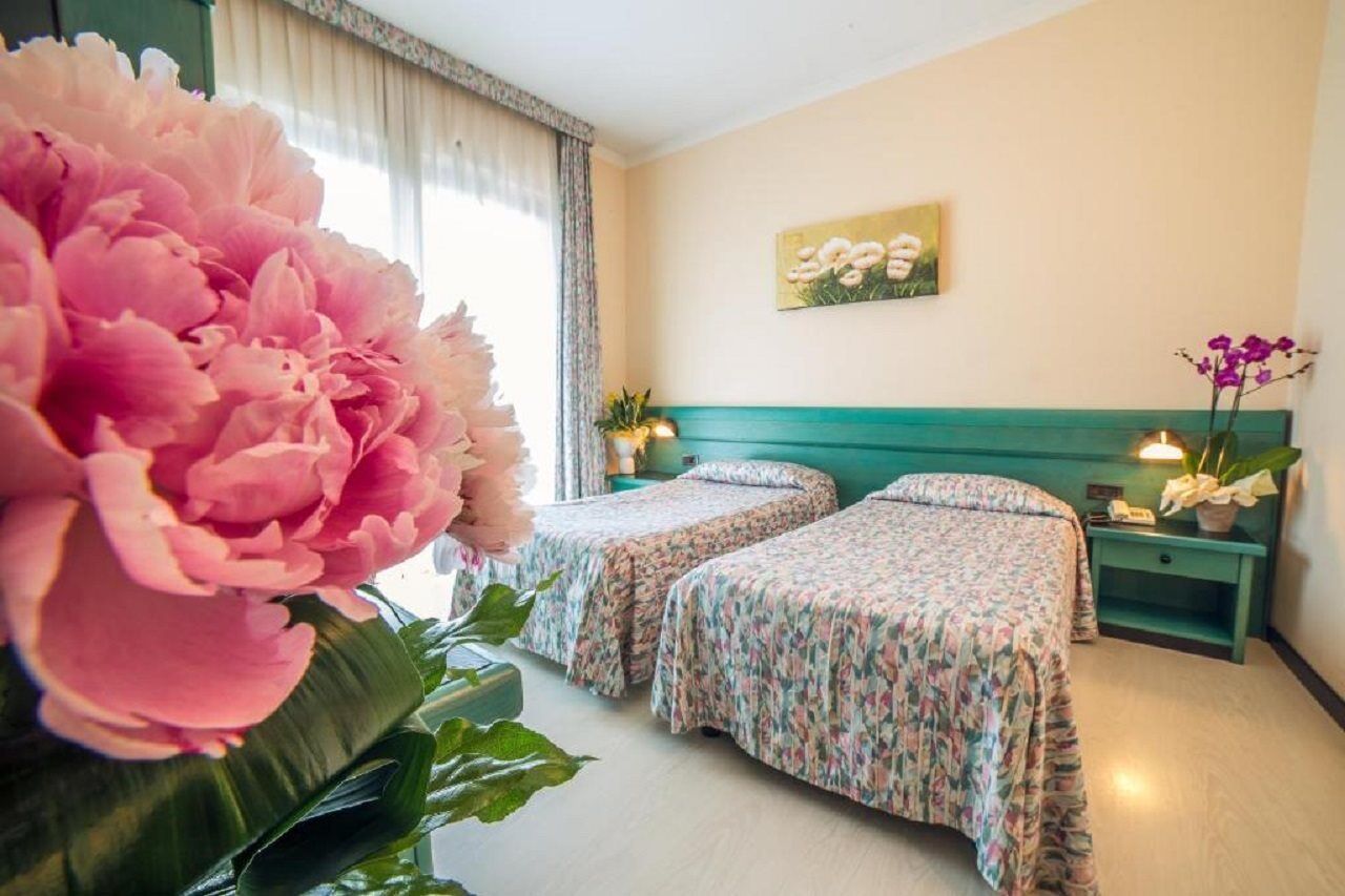 Hotel Eden Valeggio sul Mincio Esterno foto